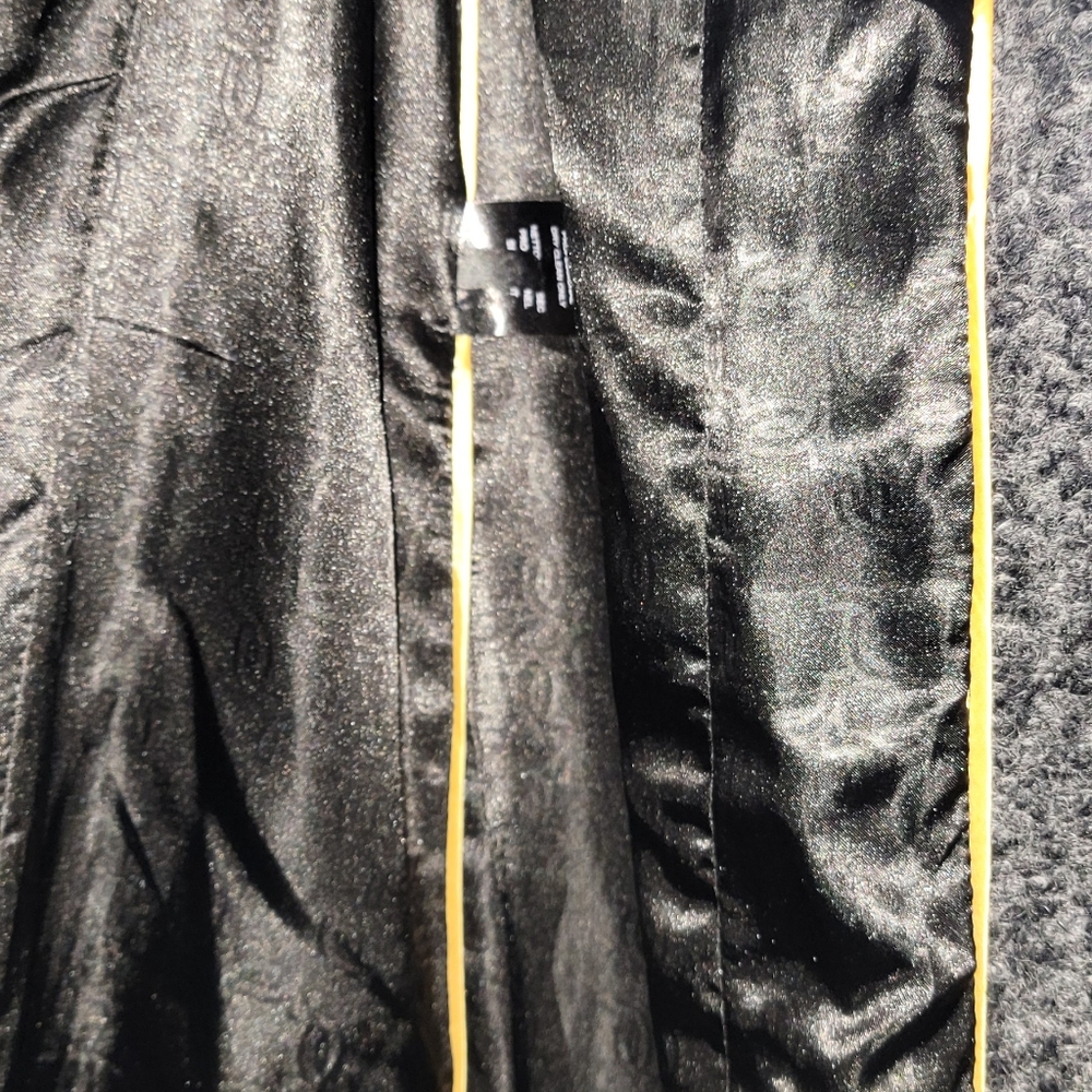 Coat - Picture 3 of 6